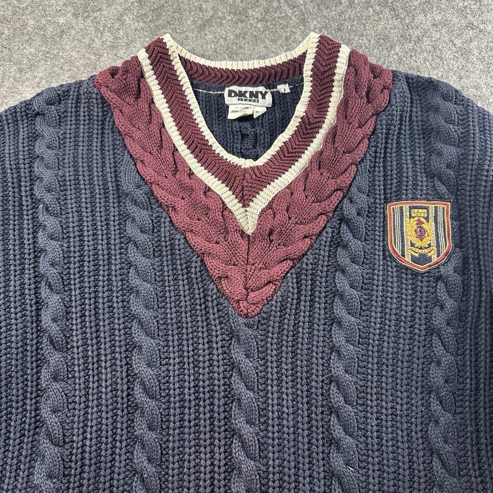 DKNY Jeans Sweater Mens Small Navy Blue Cable Knit V-Neck Crest Patch USA Made